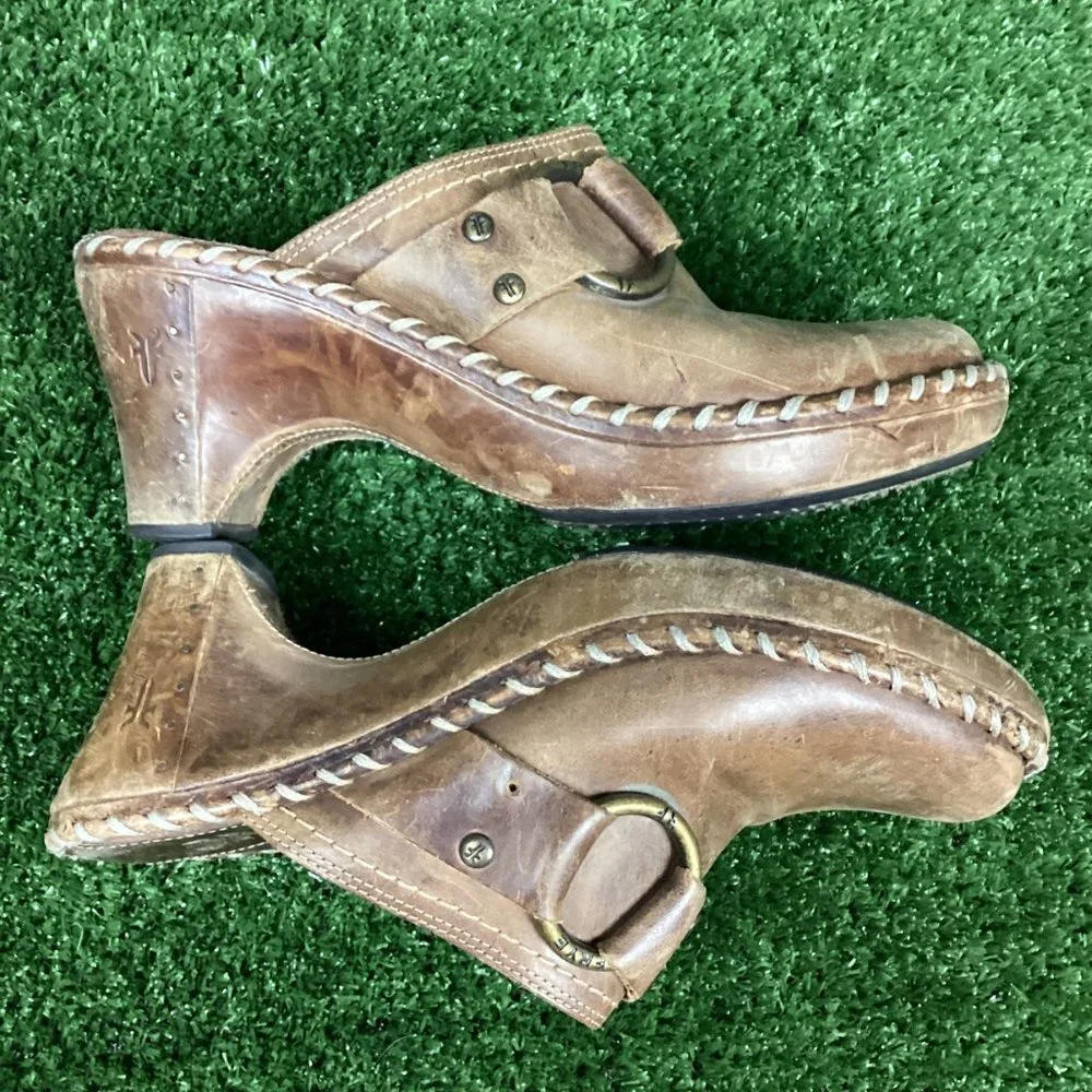 Frye Tan Leather Wedge Slides 9M